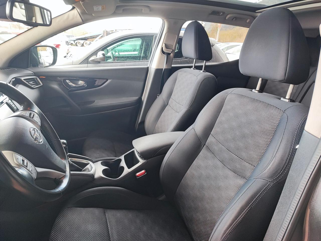 Nissan Qashqai 1.5 dCi Tekna