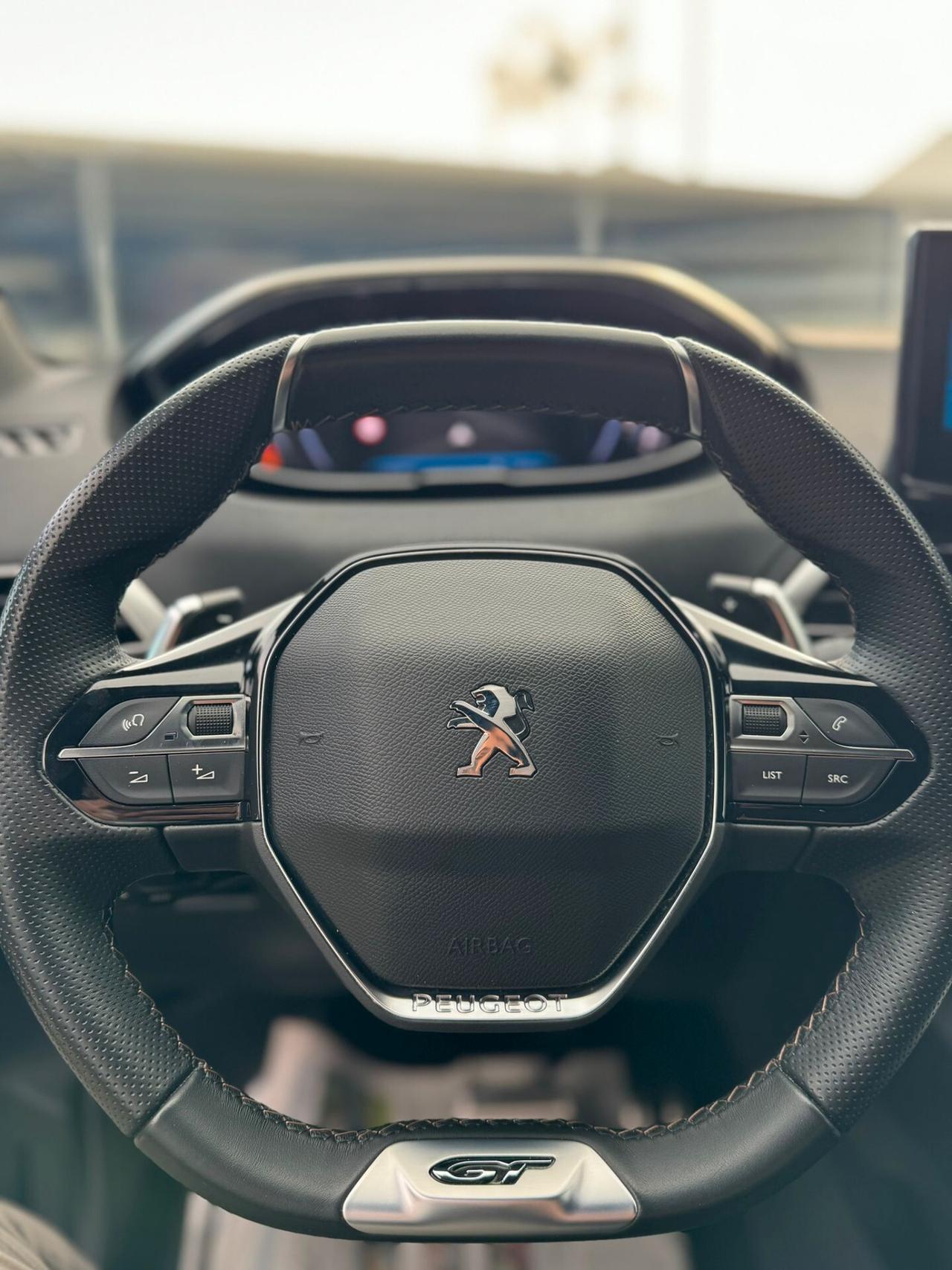 Peugeot 3008 BlueHDi 130 S&S EAT8 GT FULL OPTIONAL