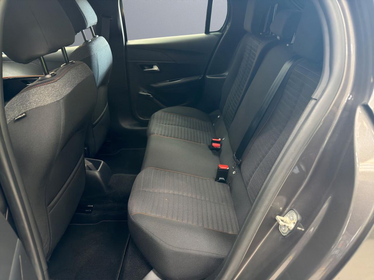 Peugeot 208 BlueHDi 100 Stop&Start 5 porte Active Tetto nero