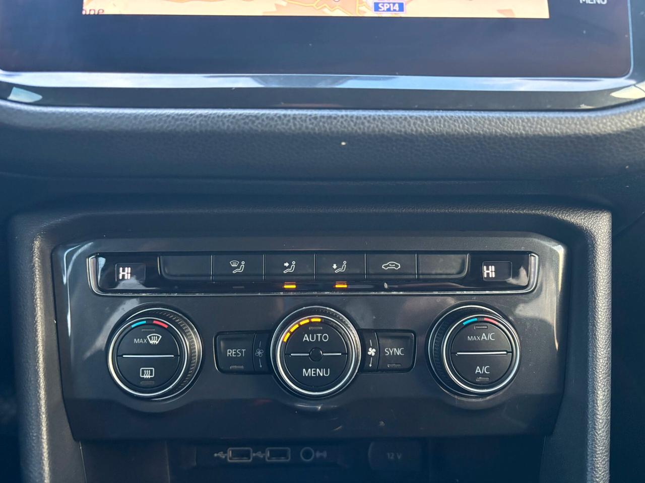 Volkswagen Tiguan 2.0 TDI SCR Style BlueMotion R LINE