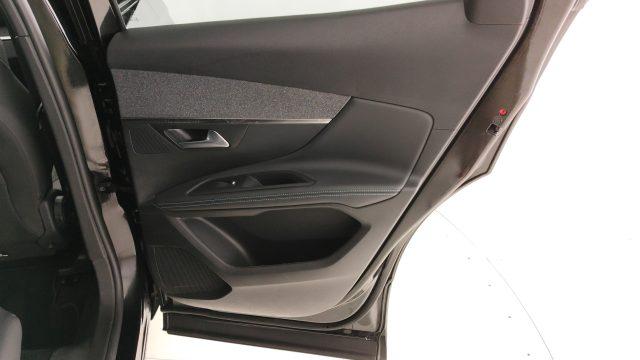 PEUGEOT 3008 BlueHDi 130 S&S EAT8 Allure Pack