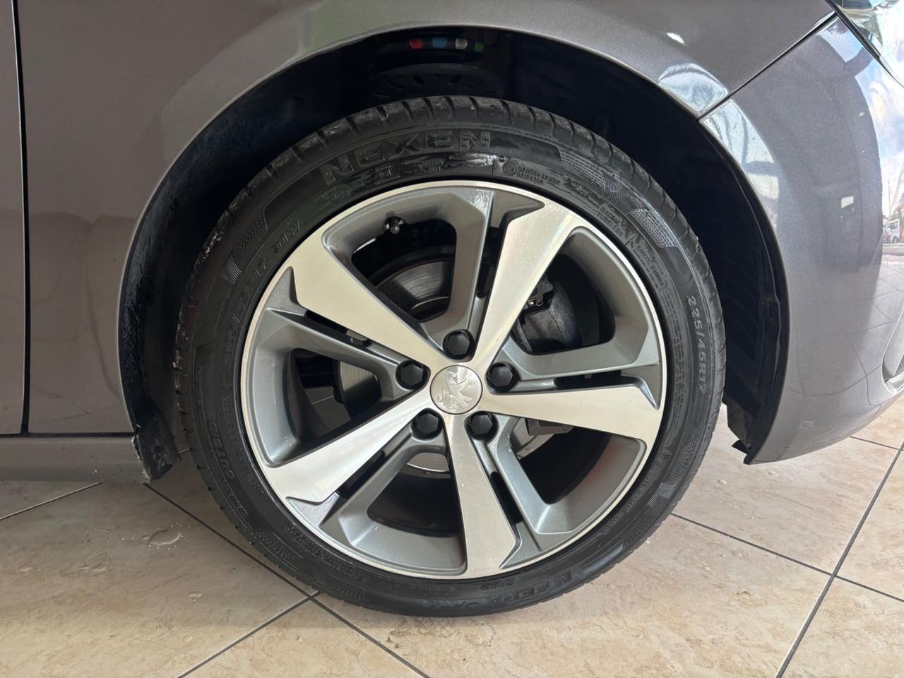 Peugeot 308 BlueHDi 120 S&S EAT6 SW Allure cambio automatico