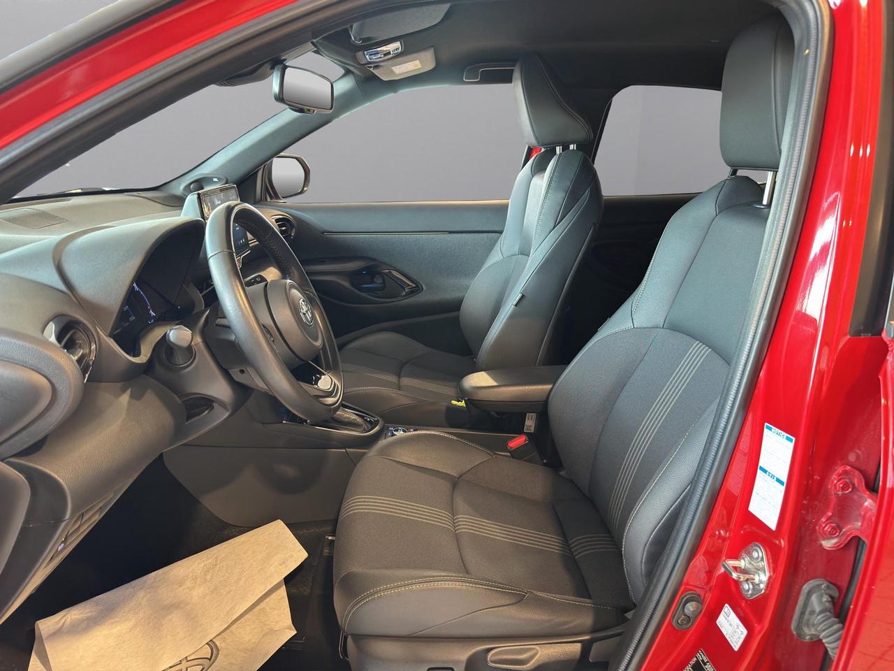 Toyota Yaris Cross 1.5h Adventure awd-i 116cv e-c