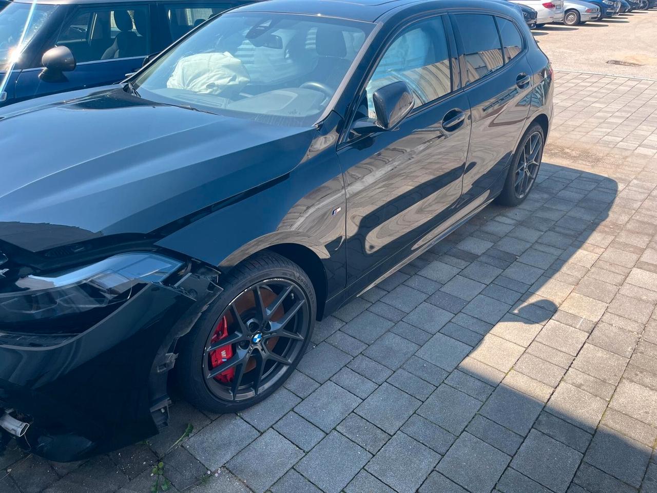 Bmw 116 116d 5p. Msport