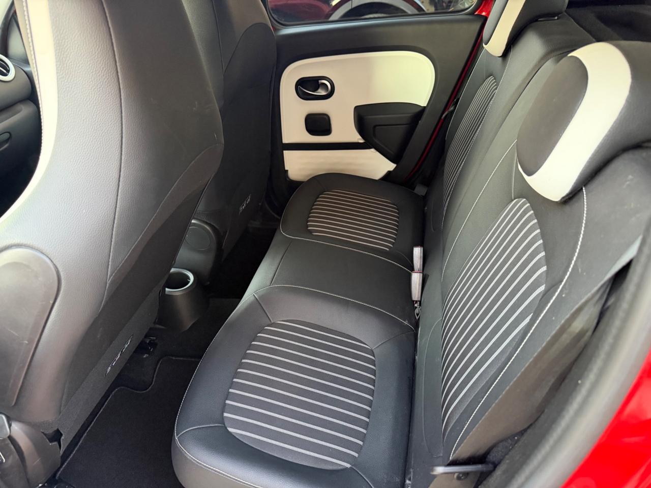 Renault Twingo TCe 95 CV EDC Intens