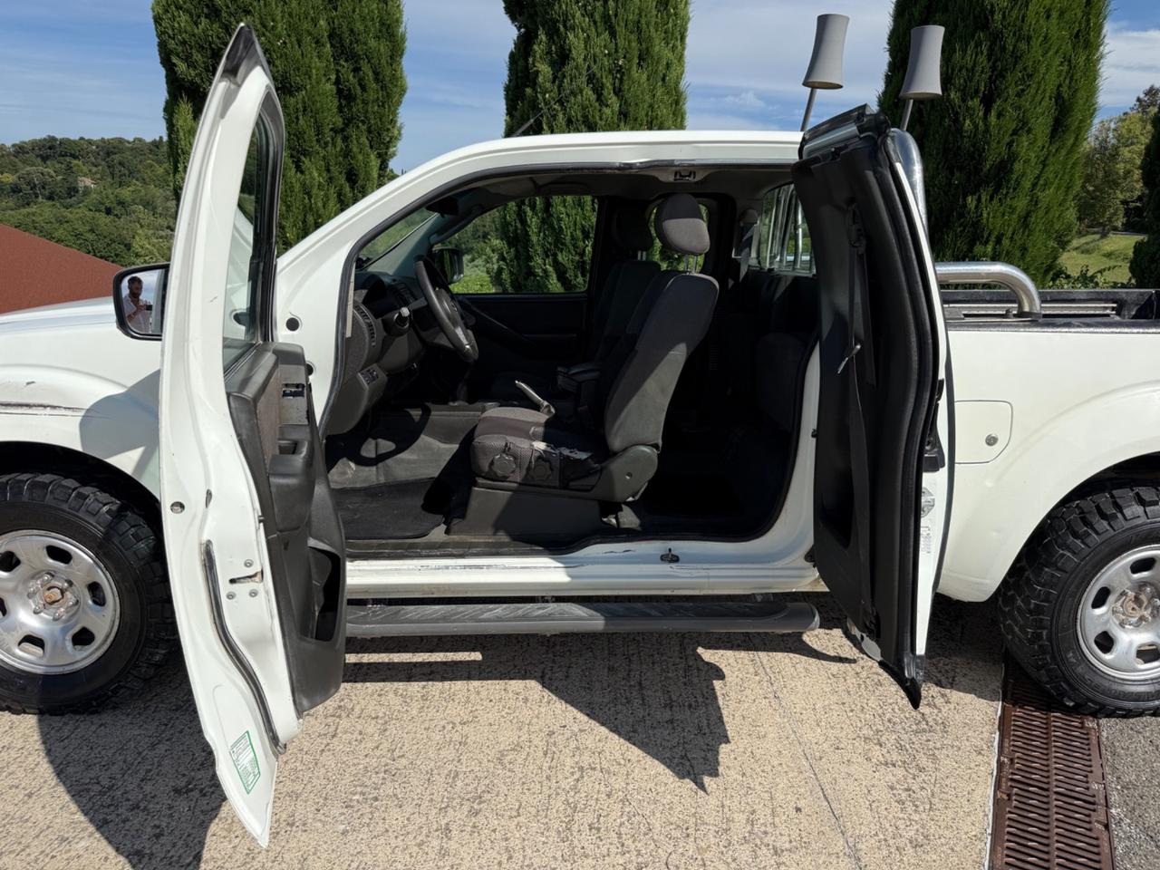 Nissan Navara 2.5 dCi 190CV 2 porte King Cab Sport