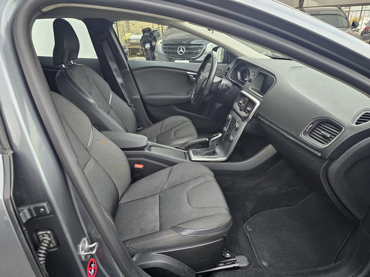 Volvo V40 Cross Country D2 Geartronic Business