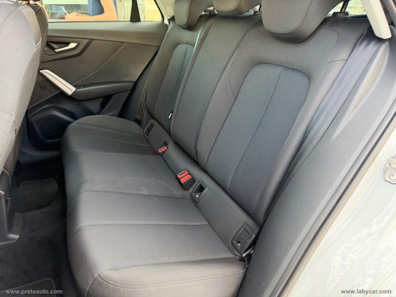 AUDI Q2 30 TDI Business
