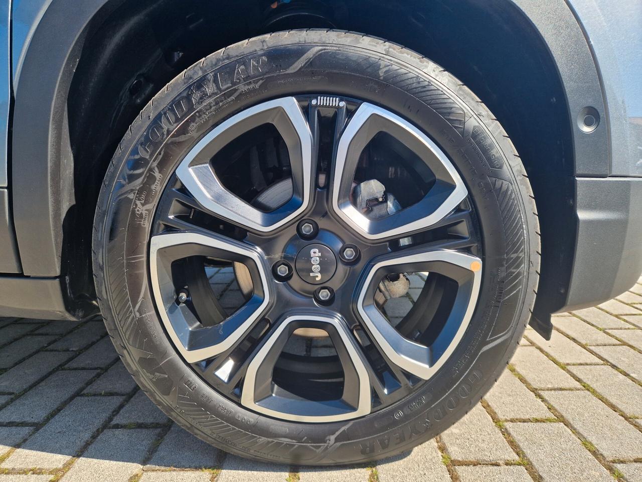 Jeep Avenger 1.2 Turbo 100 CV Summit