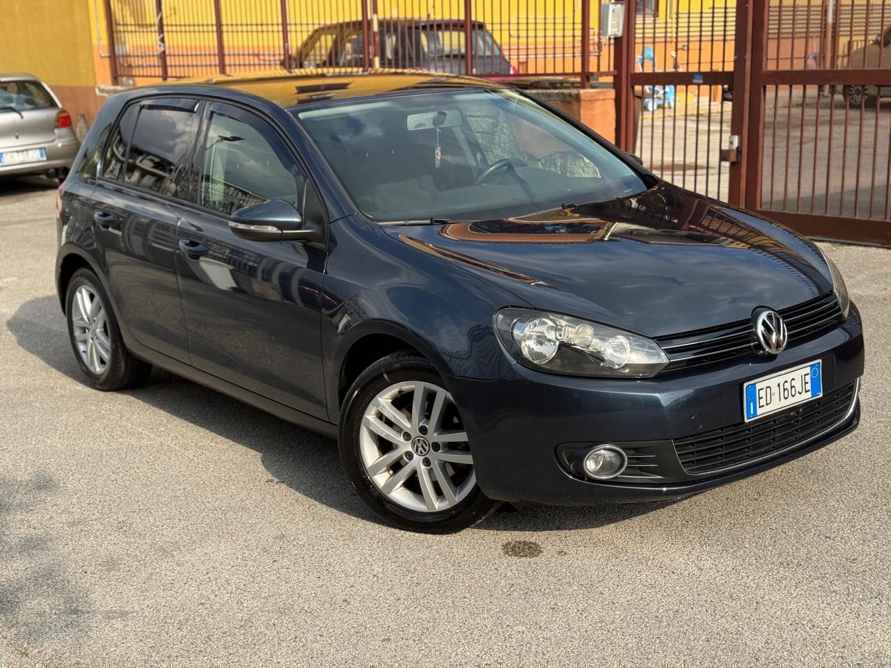 Volkswagen Golf 1.6 TDI DPF 5p. Highline