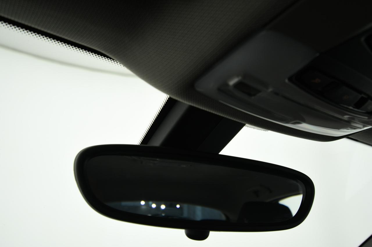 BMW 118d Sport 5p auto LED+C17"