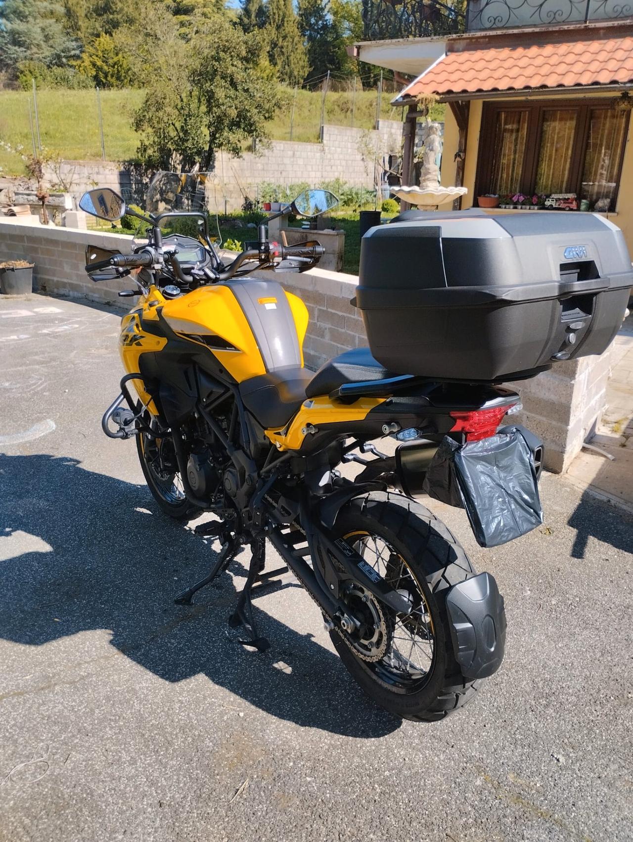 Benelli TRK 502