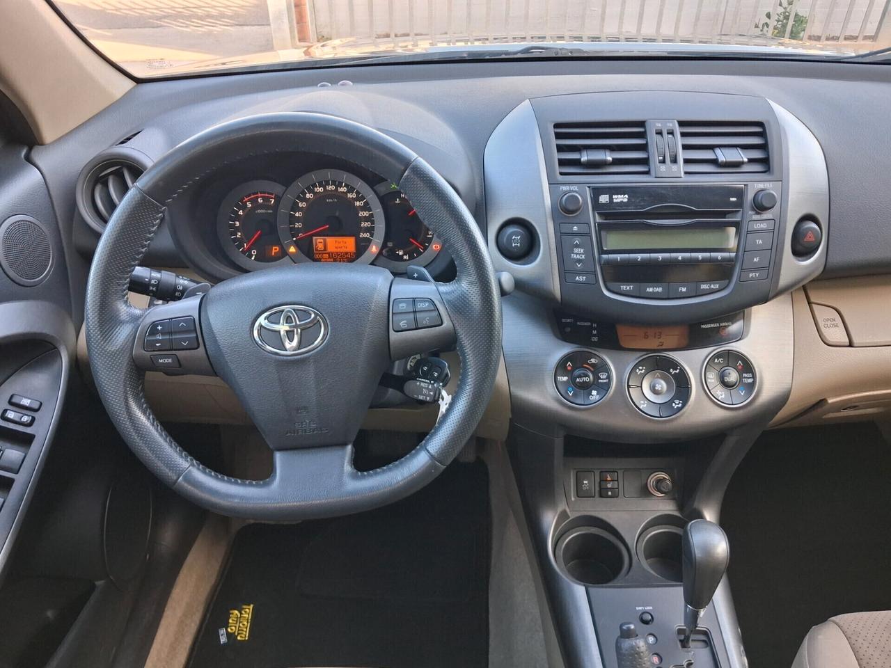 TOYOTA Rav4 Crossover 2.200 D-Cat 150cv 4WD Autom.