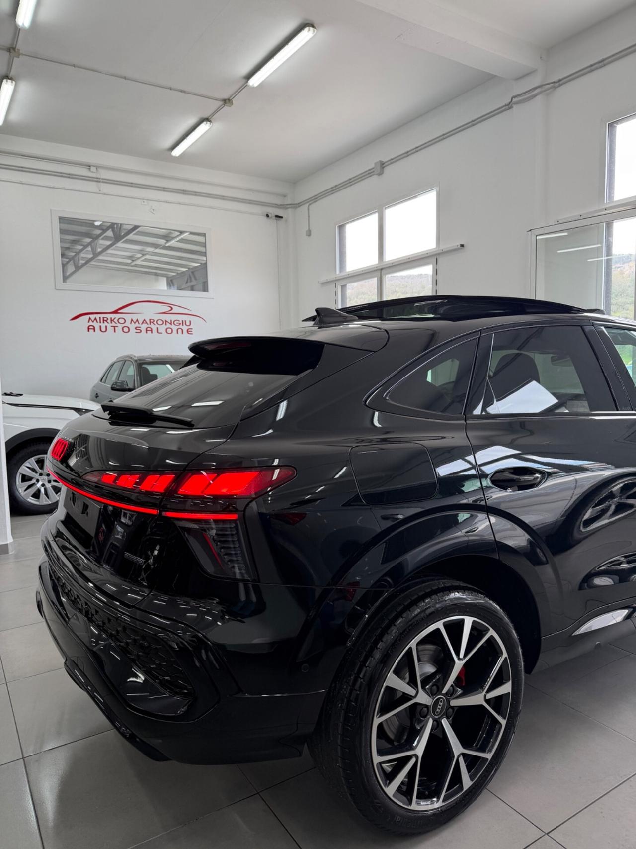 Audi Q3 40 TFSI quattro S tronic line 2026 TETTO FULL