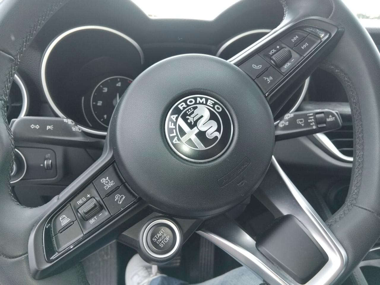 Alfa Romeo Stelvio 2.2 Turbodiesel 160 CV AT8 RWD Business