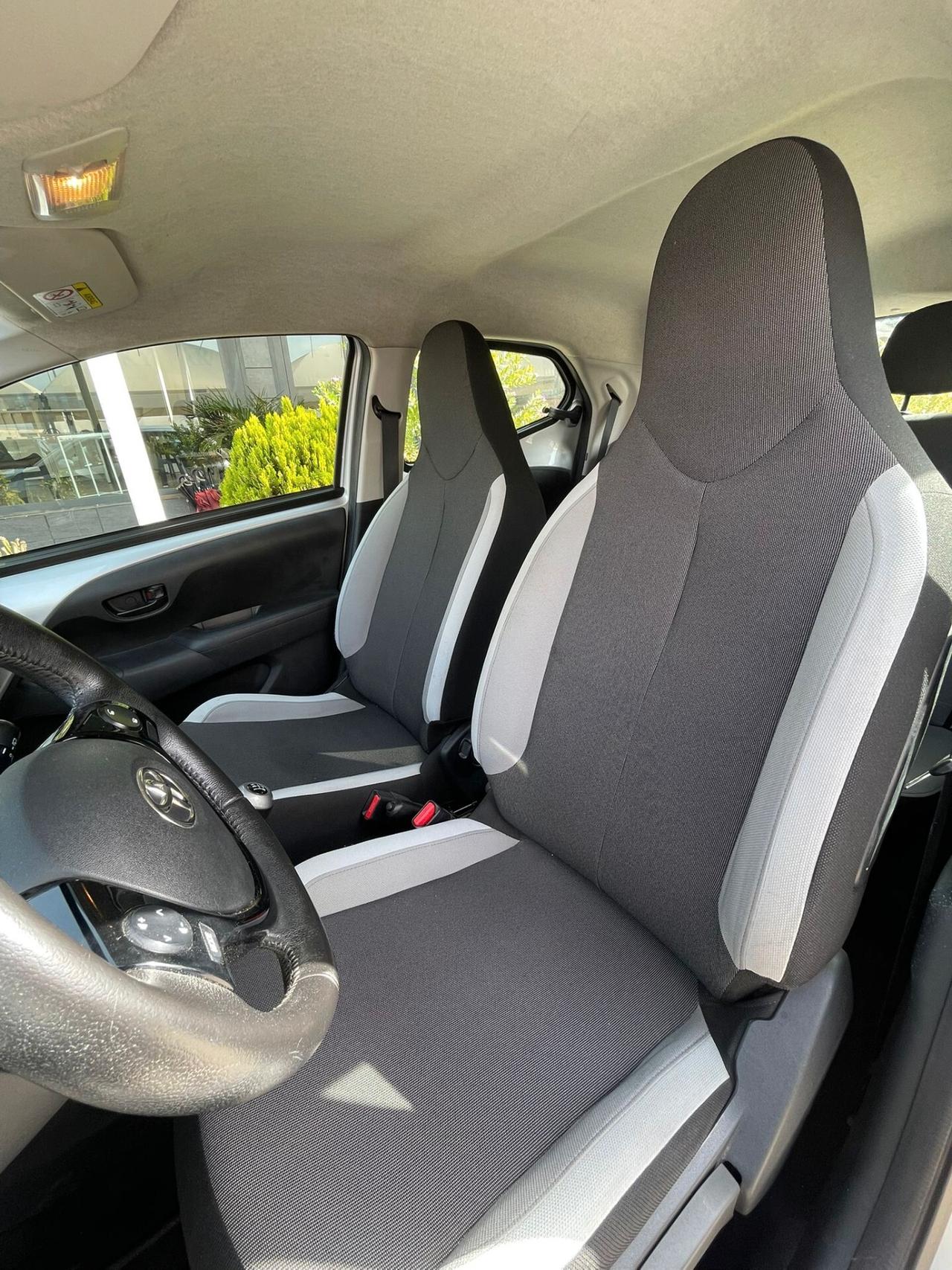 Toyota Aygo 1.0 VVT-i 69 CV 5p. x-cite