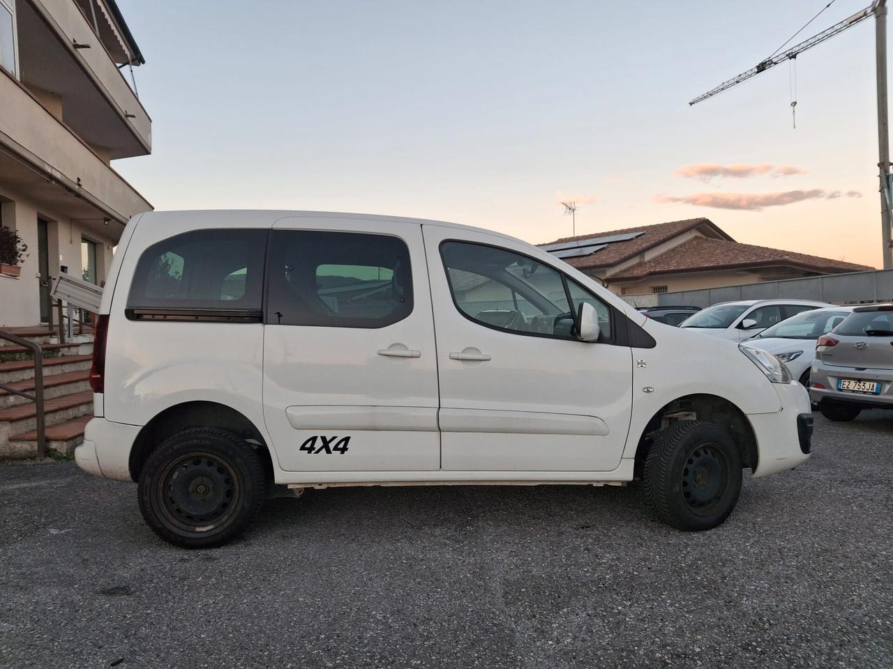 Peugeot Partner Tepee BlueHDi 100 4x4 Active Traction Control