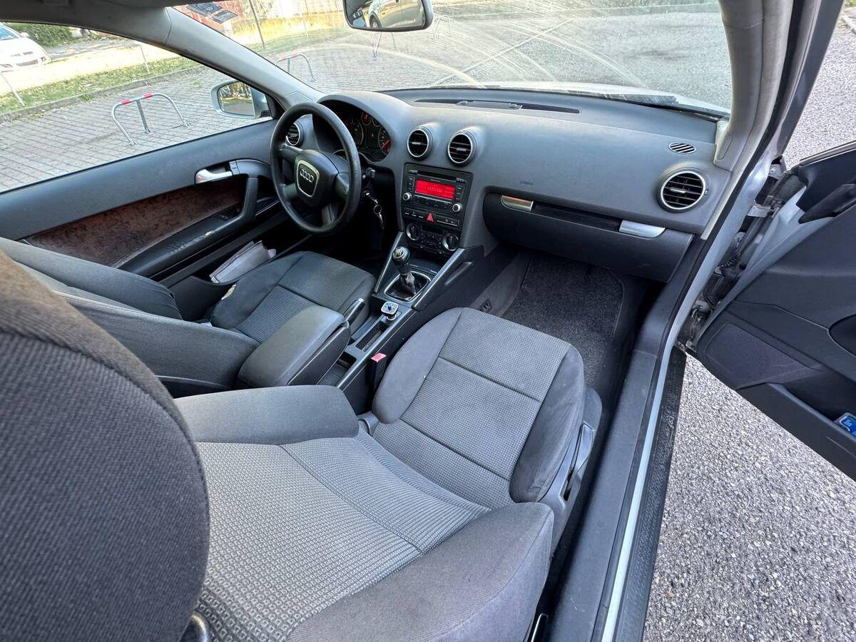 Audi A3 II 2008 3p 2.0 tdi Ambiente