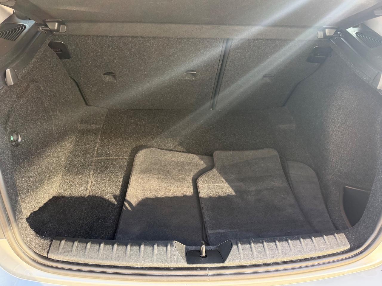 Bmw 116 Full optional Neopatentati