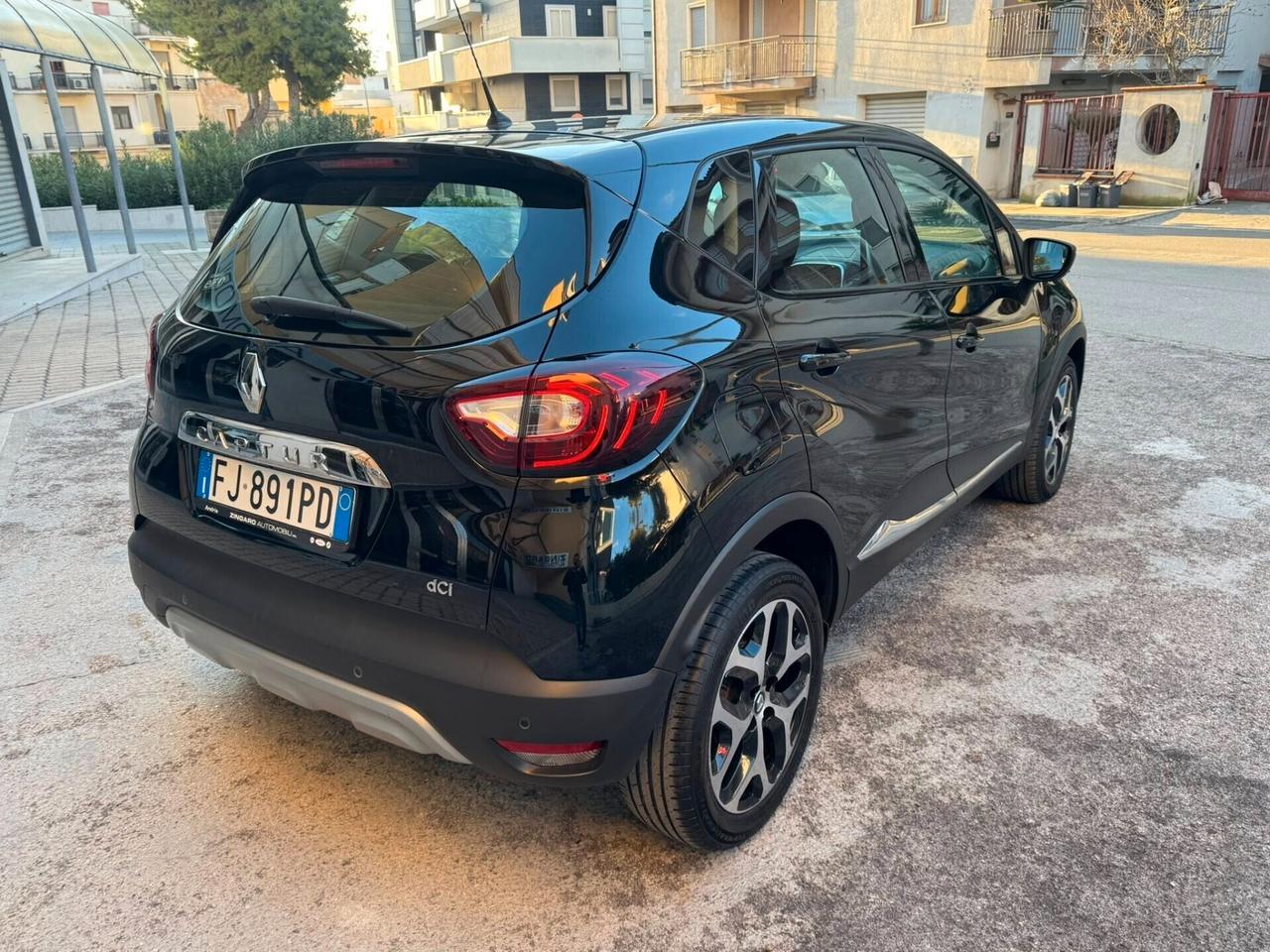 RENAULT CAPTUR 1.5 DCI E6 110 CV. NAVI+CERCHI+RETROCAMERA