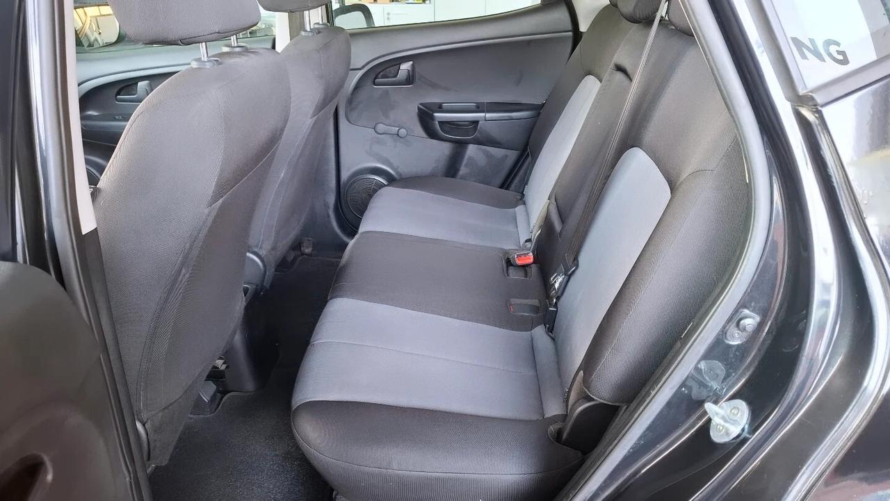 Kia Venga 1.4 CVVT Cool