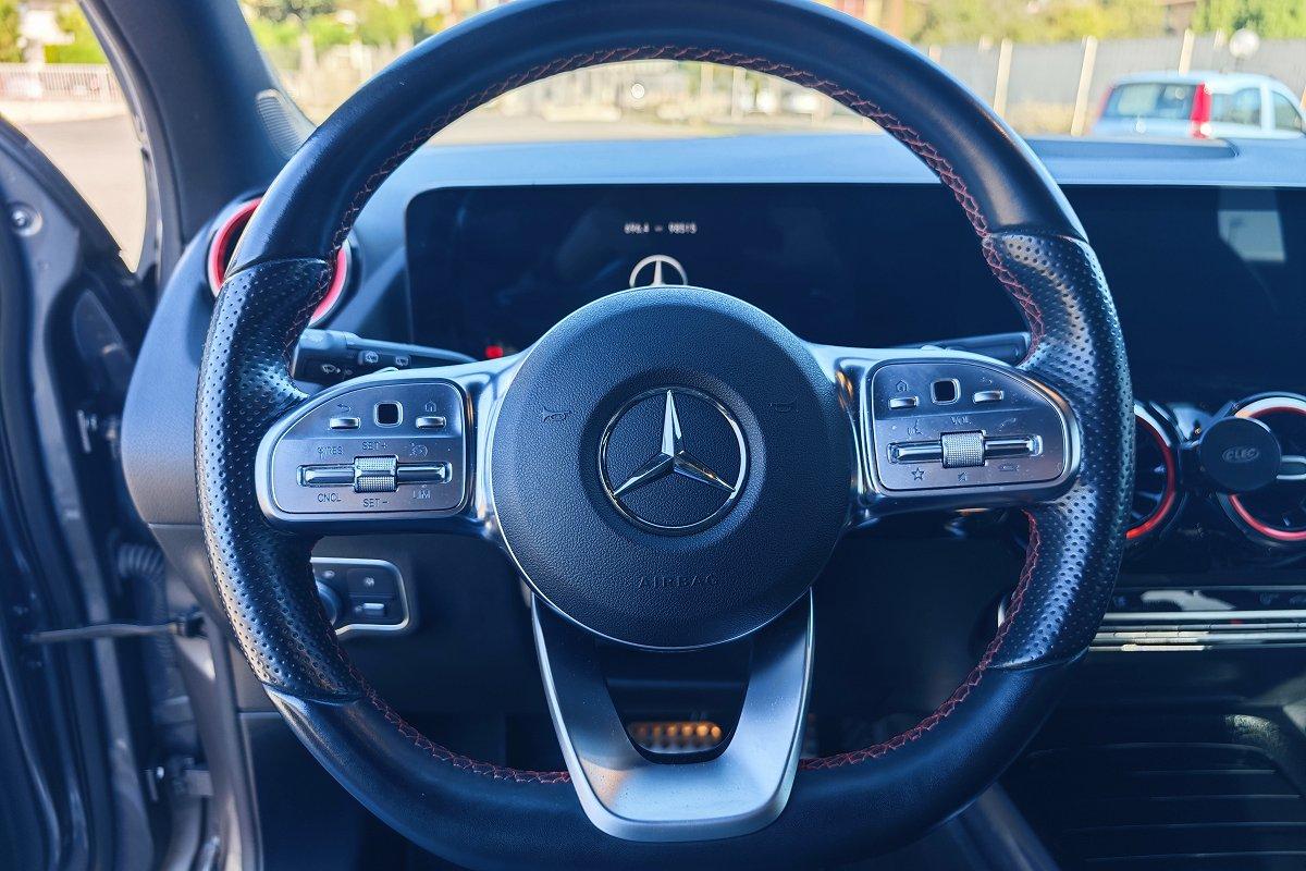 MERCEDES GLA 200 d Automatic 4Matic Premium