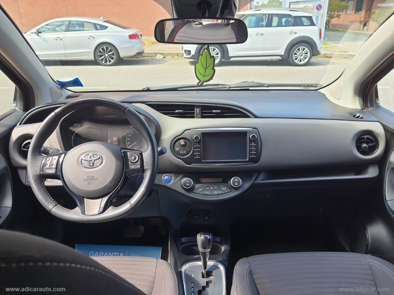 TOYOTA Yaris 1.5 Hybrid 5p.