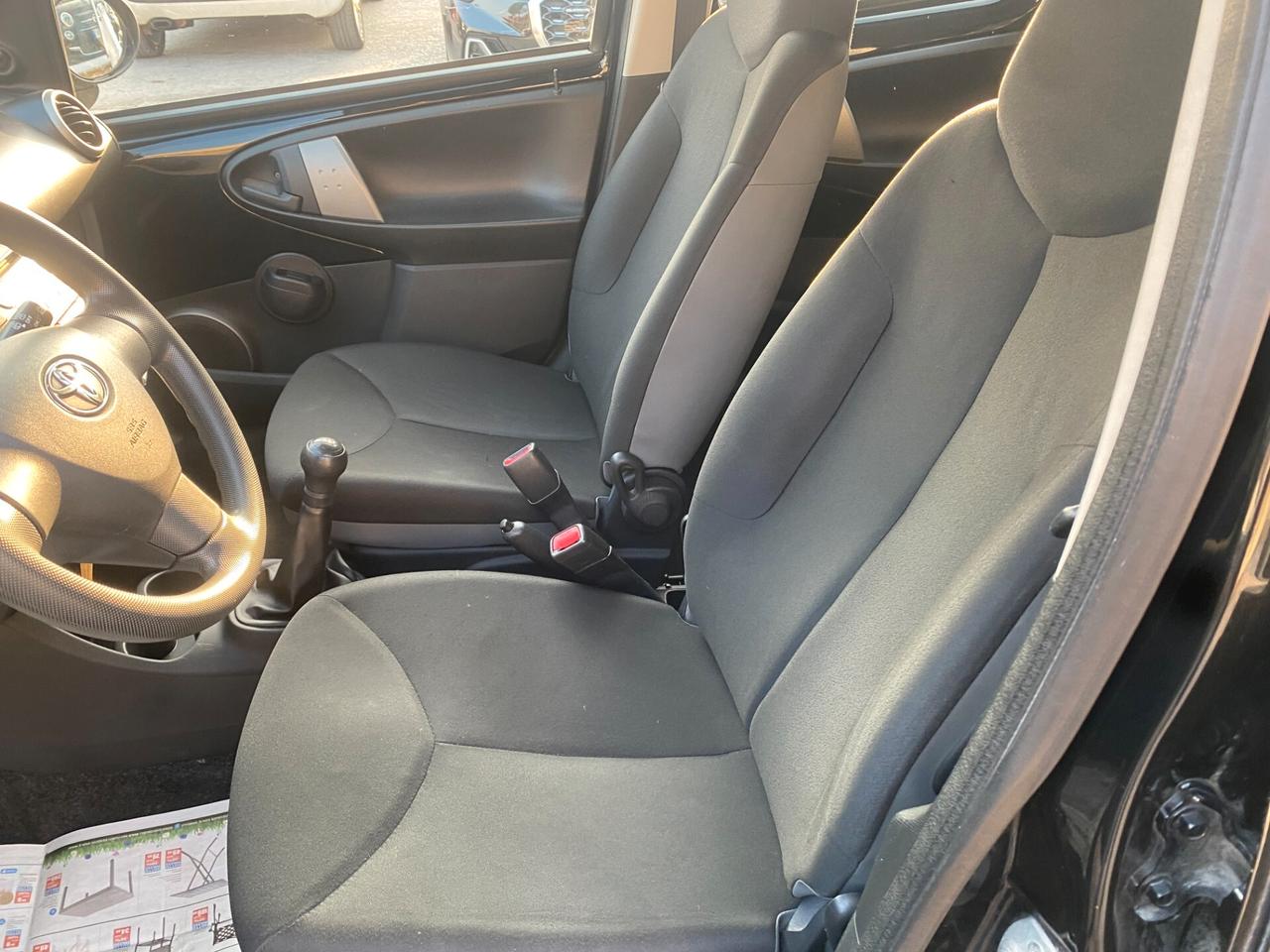 Toyota Aygo 1.0 BENZINA 2012 5PORTE