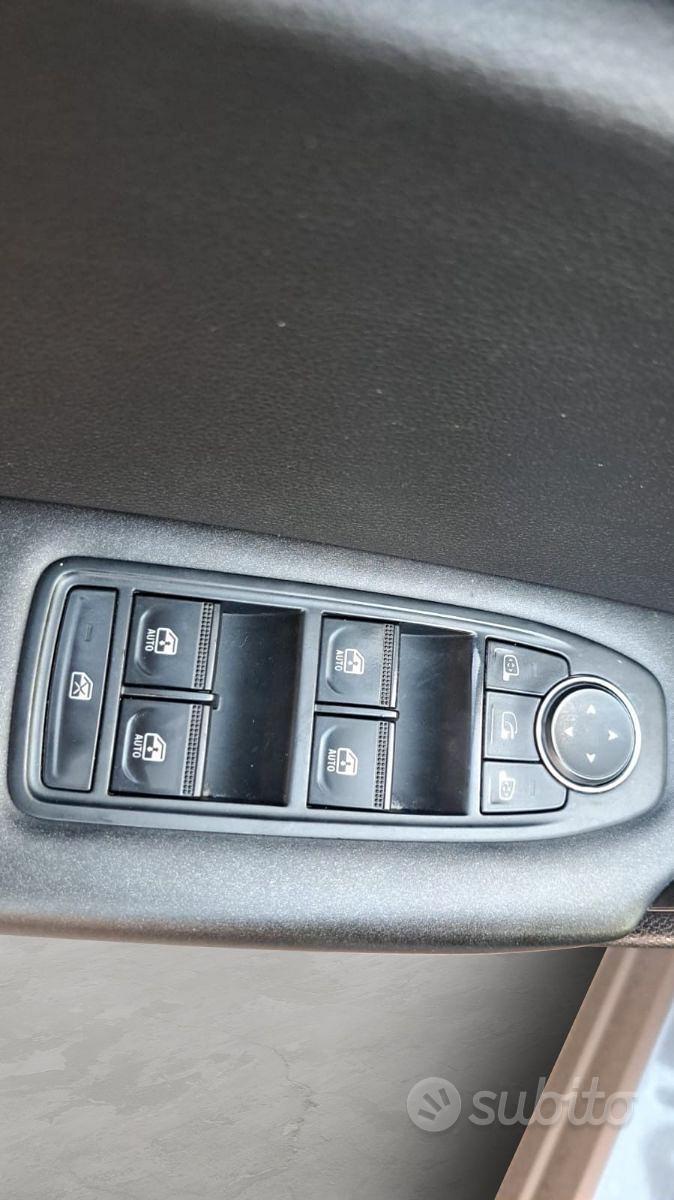 Renault Captur 1.5 dCi 115 cv EDC - AUTOMATICA