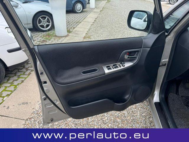 TOYOTA Corolla Verso 1.8 16V