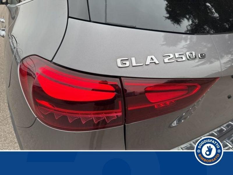 Mercedes-Benz GLA 250 E PLUG-IN HYBRID AUTOMATIC AMG line ADVANCED PLUS