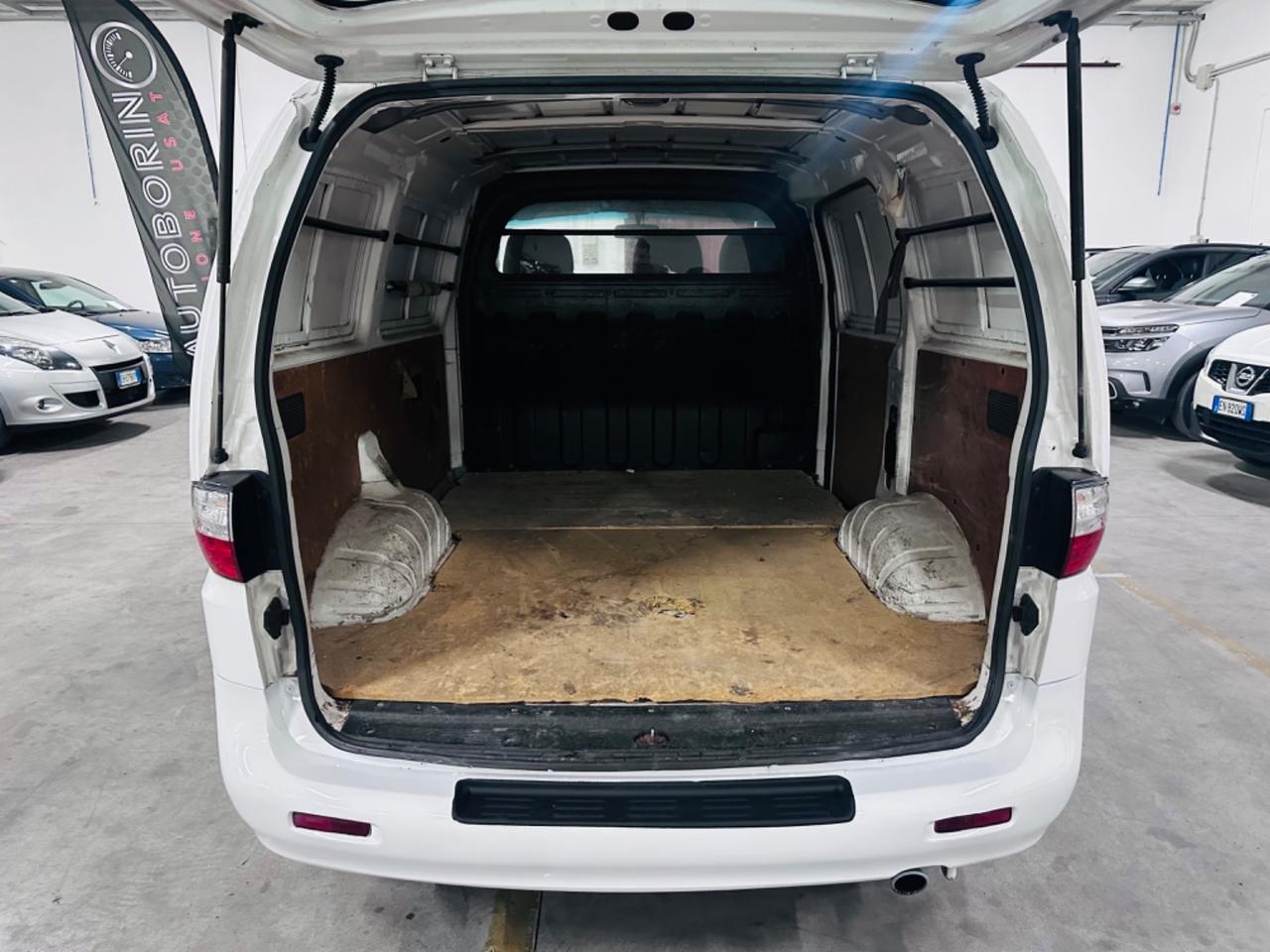 Hyundai H-1 2.5 CRDi VGT Van 3 p.ti