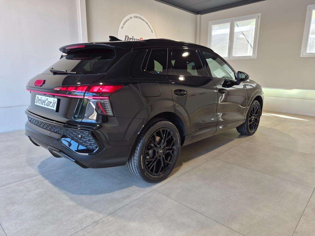 Audi Q3 1.5 TFSI MHEV S LINE EDITION S-TRONIC TETTO PANORAMICO APRIBILE AUTO UFFICIALE AUDI 1 PROPRIETARIO