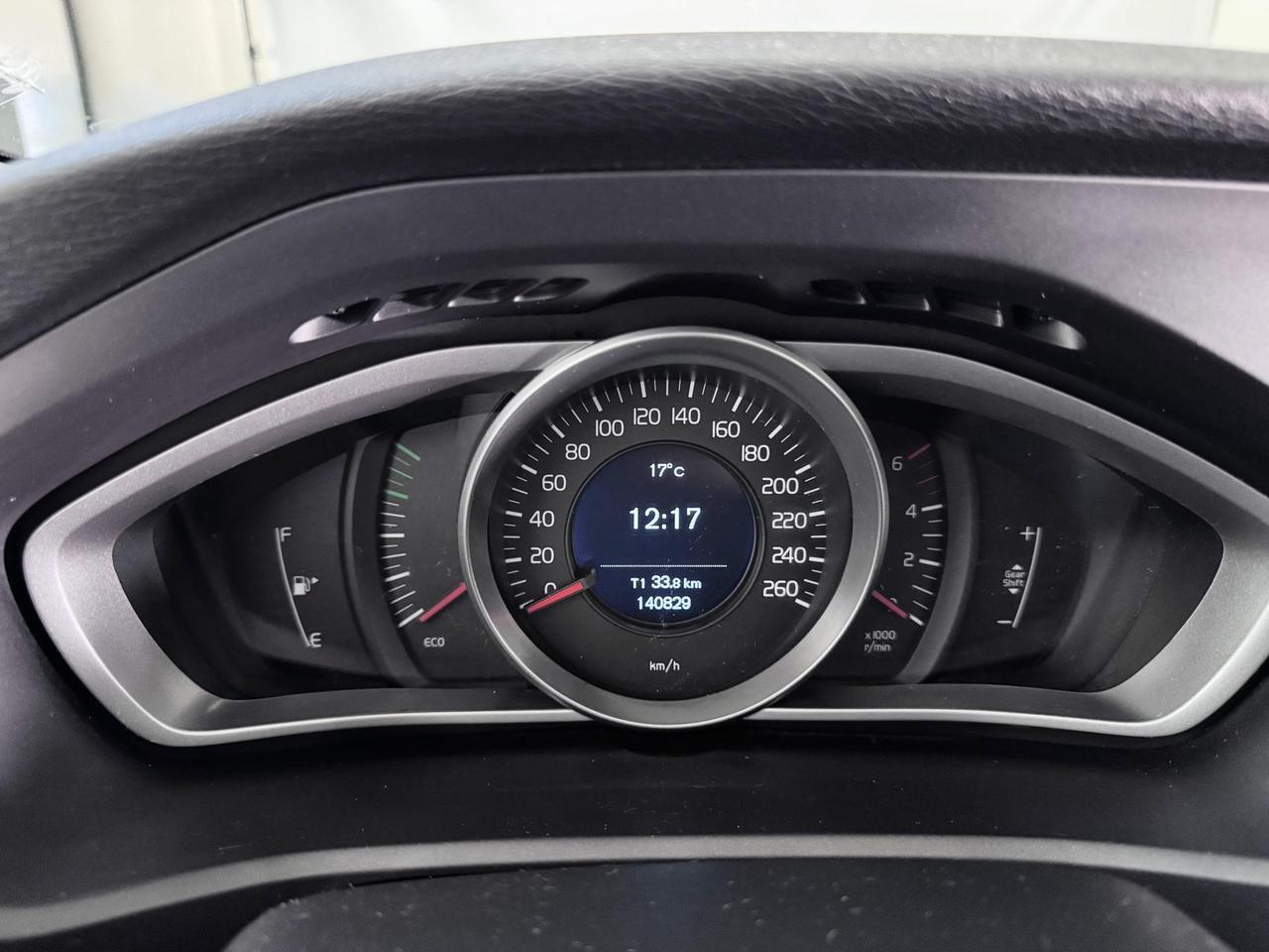 Volvo V40 2.0 d2 Momentum my17