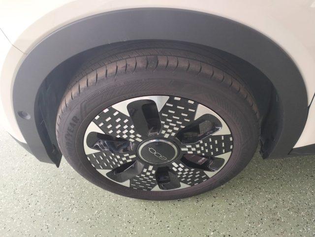 FIAT 600 Hybrid 100 CV DCT MHEV La Prima