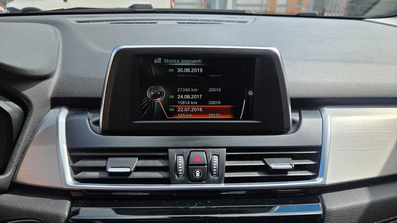 Bmw 2er Active Tourer 218i Luxury