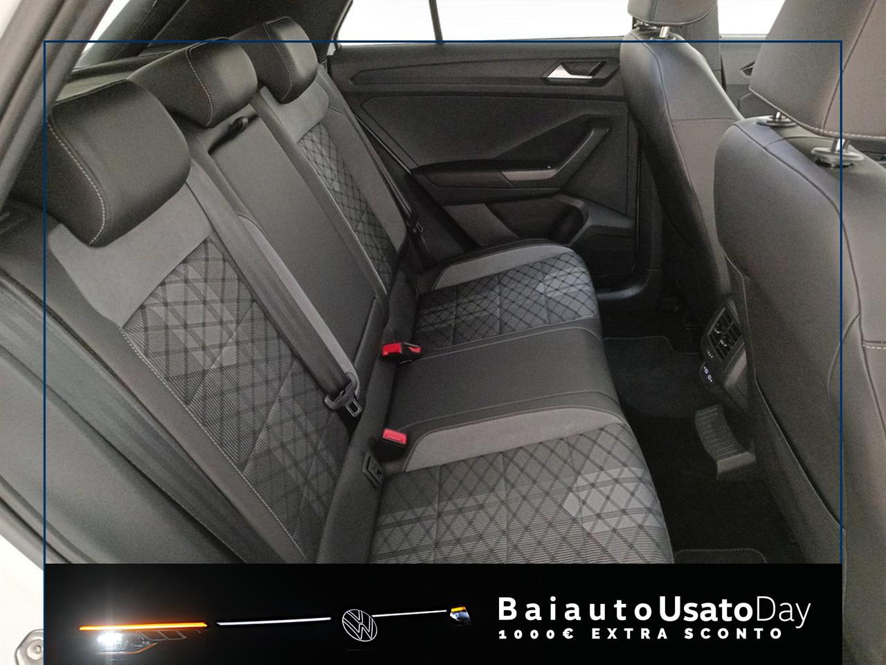 Volkswagen T-Roc 1.0 tsi 110cv r line