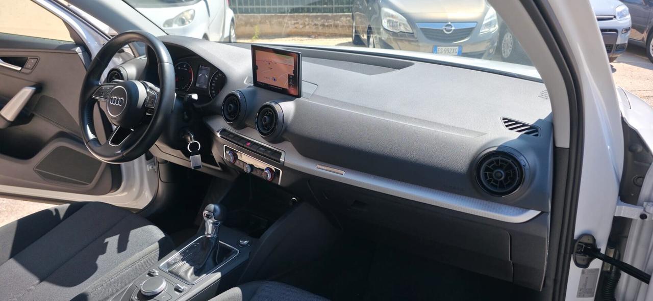 Audi Q2 30 TDI Business