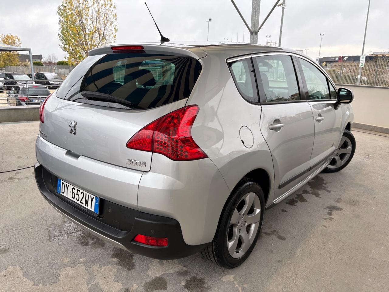 Peugeot 3008 2.0 HDi 150CV Outdoor GANCIO TRAINO