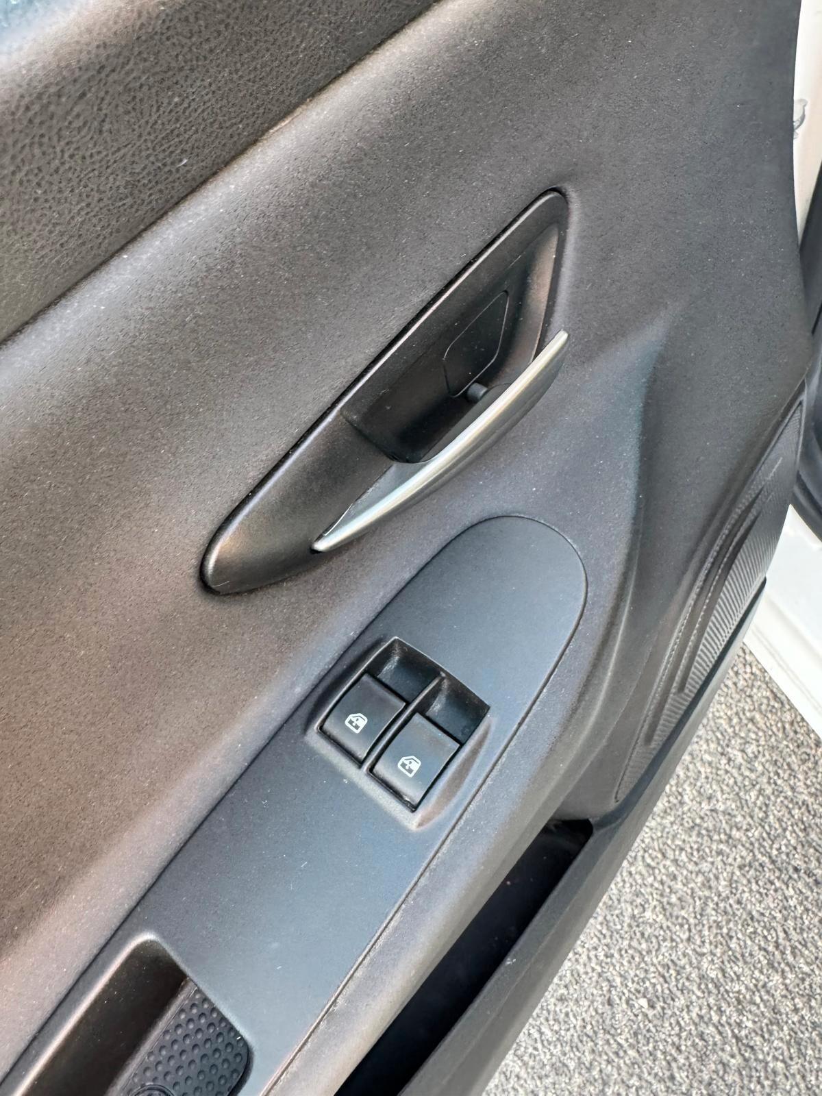 Lancia Ypsilon 1.2 BENZINA NEOPATENTATI 2015