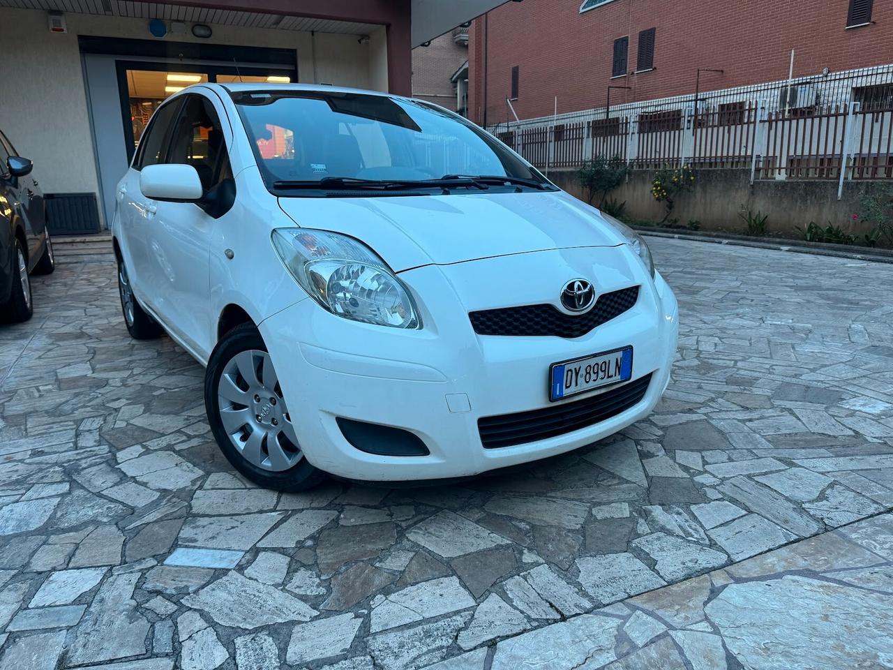 Toyota Yaris 1.4 D-4D DPF 5 porte