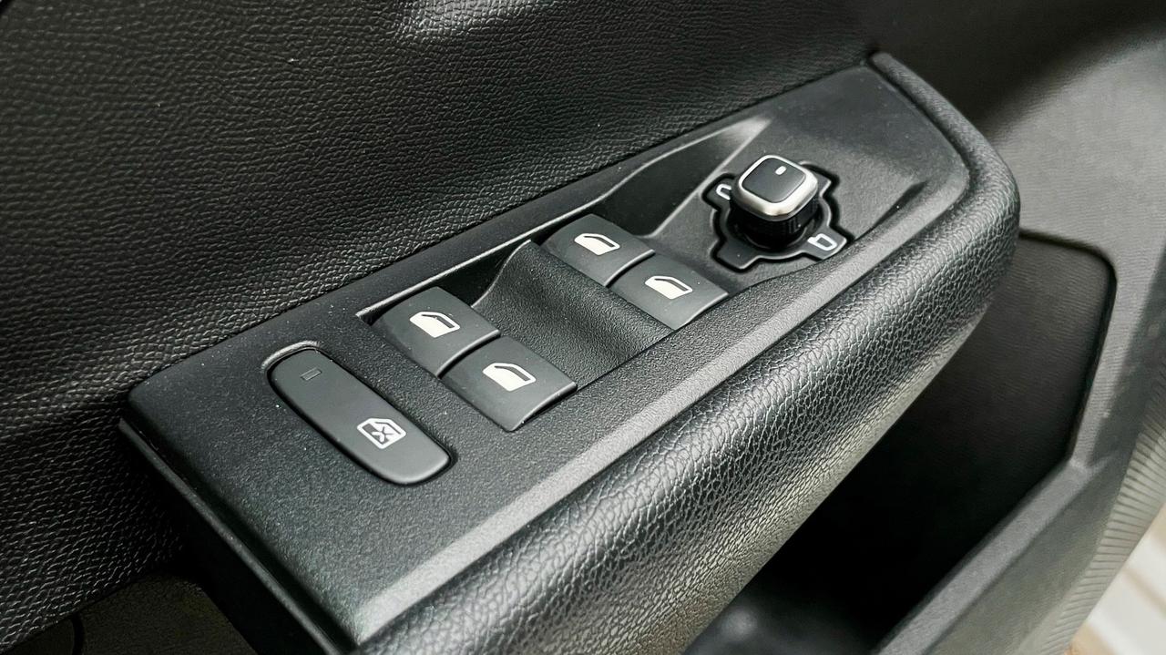 OPEL ASTRA 1.5 TURBO DIESEL BUSINESS ELEGANCE 131CV - FULL LED, VIRTUAL COKPIT, NEOPATENTATI