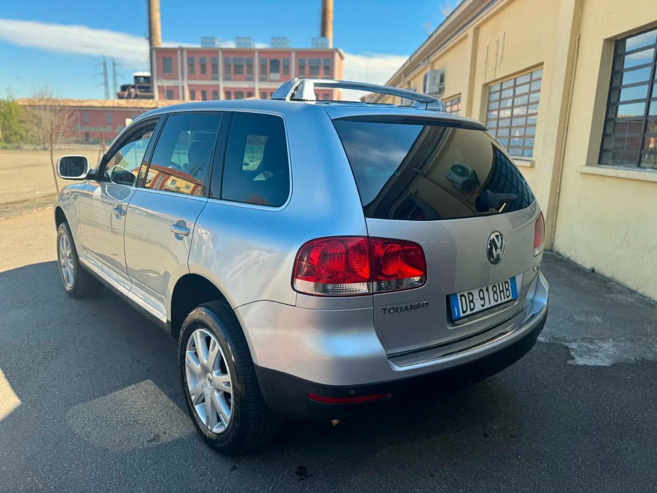 Volkswagen Touareg Anno 2006 3.0 DIESEL V6 INTERNI PELLE