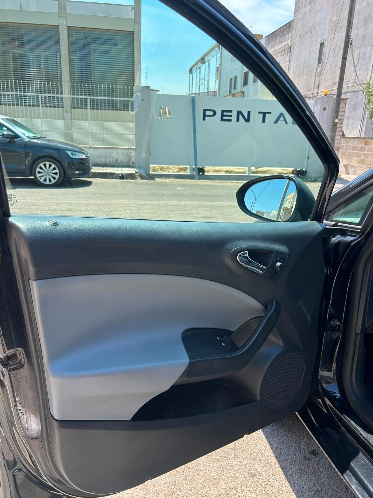 Seat Ibiza 1.4 TDI 75 CV CR 5p. Connect-10/2014