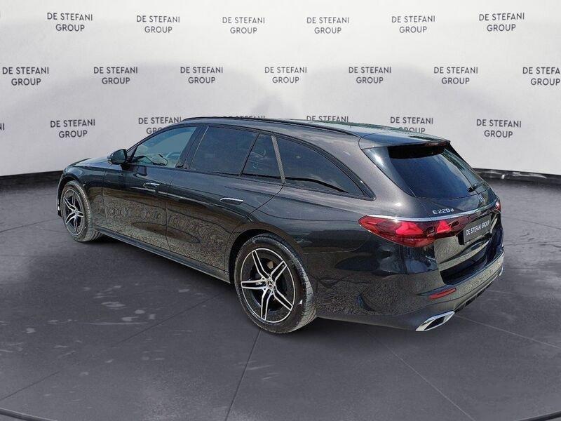 Mercedes-Benz Classe E E 220 d 4Matic AMG Line Premium Plus NIGHT-PACK