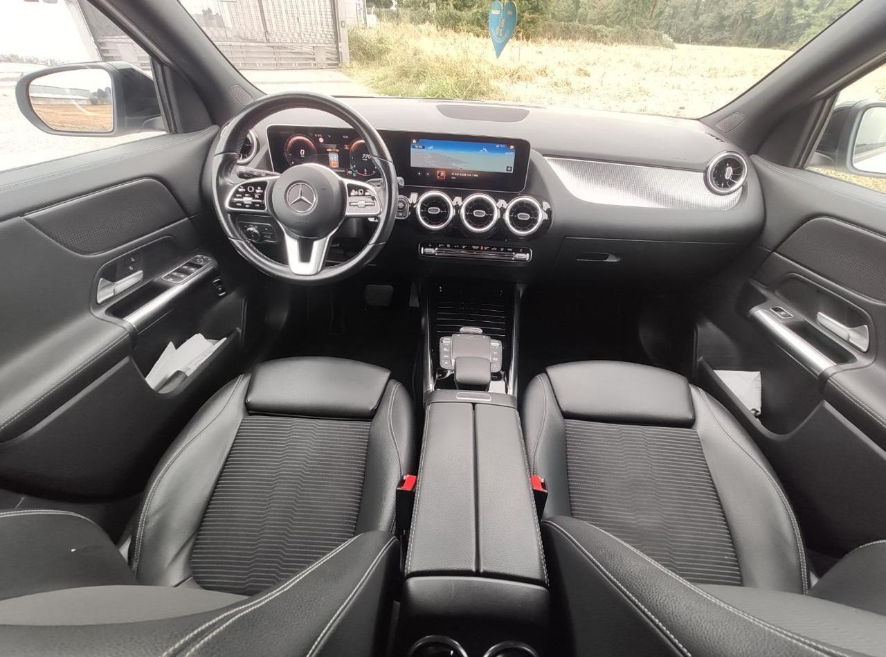 MERCEDES-BENZ GLA 200 Automatic Sport Plus