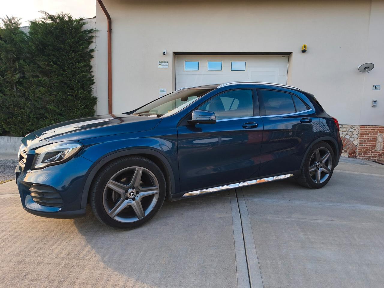 Mercedes-benz GLA 200 d Automatic 4Matic Premium