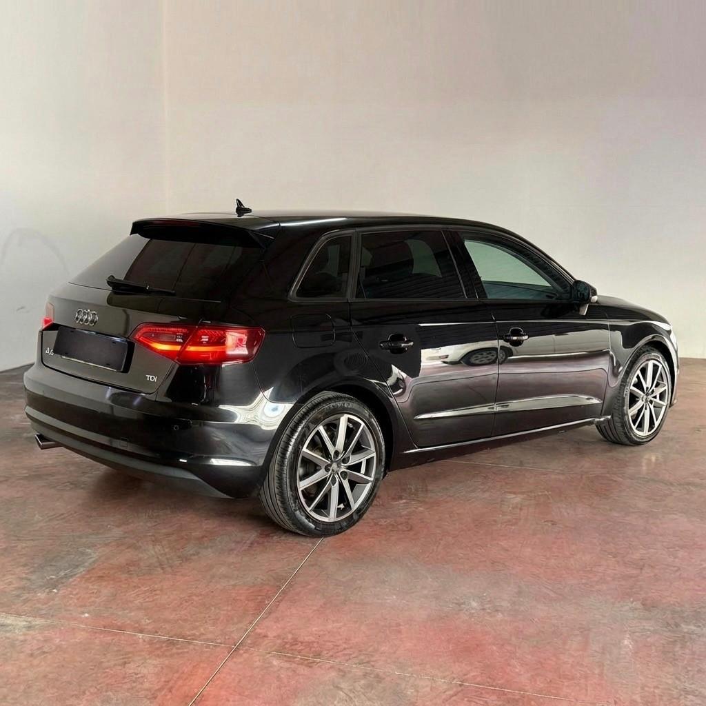 Audi A3 1.6 TDI 105CV SPORTBACK S TRONIC