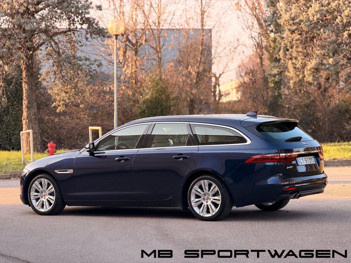 Jaguar XF Sportbrake 2.0 D 180 CV AWD Prestige - PERMUTE