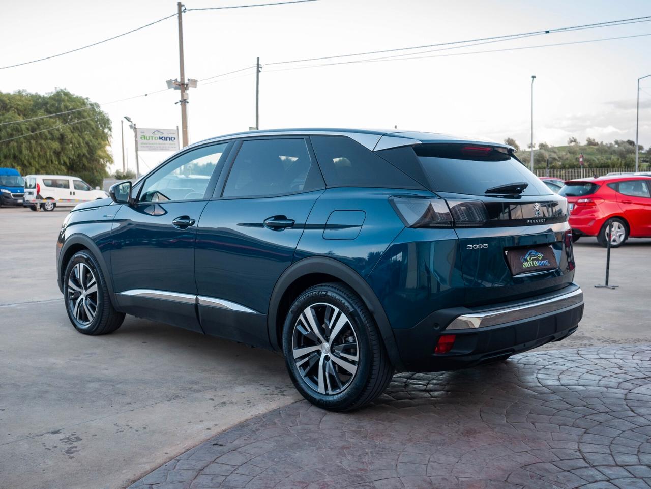 Peugeot 3008 Hybrid4 300 e-EAT8 GT